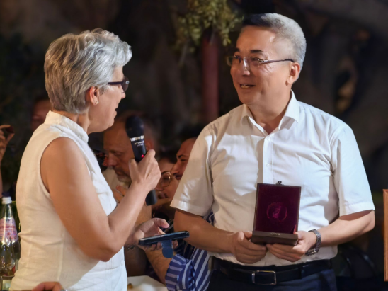 王焰新院士榮獲國際地球化學(xué)協(xié)會最高獎-中國地質(zhì)大學(xué)(武漢)-地大熱能 王焰新院士榮獲國際地球化學(xué)協(xié)會最高獎-中國地質(zhì)大學(xué)(武漢)-地大熱能